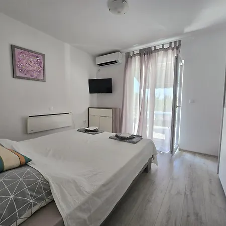 Inka Appartamento Njivice